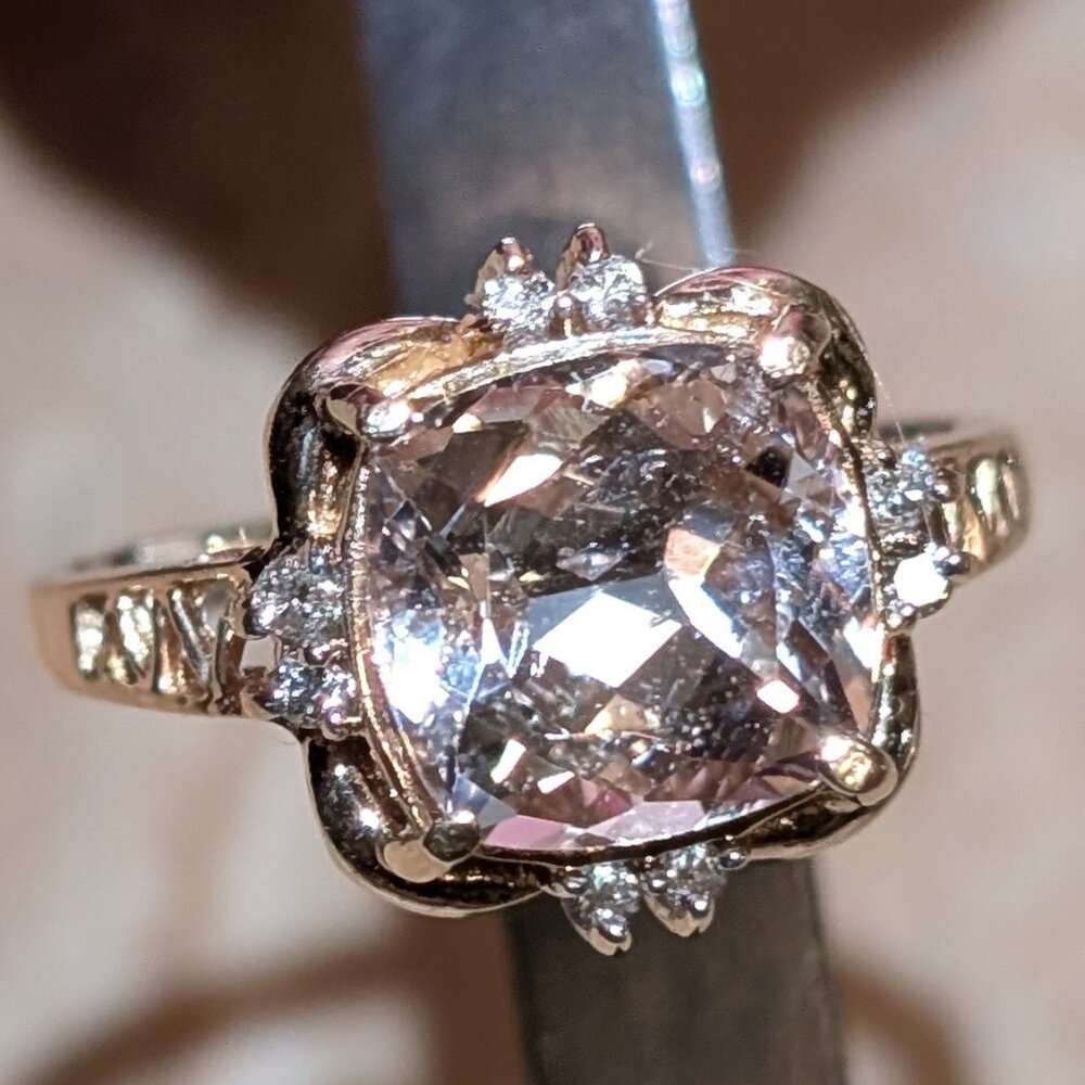 3.60 CT Peach Morganite 14 KT Gold Ring with Diamonds